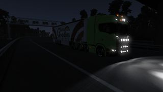 Image by woytek_2731