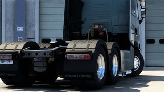 Image by urbanique75