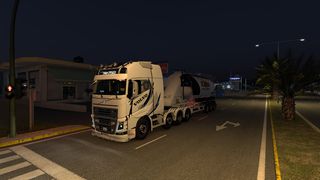 Image by ilyarom