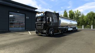 Image by ferrybrizee