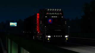 Image by lokejs