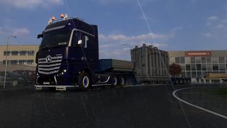 Image by thomasthamrt