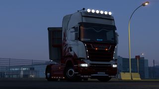 Image by ROGERTUNICA