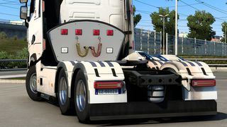 Image by urbanique75