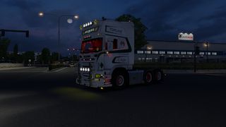 Image by robbevandenberg