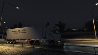 Image by EzechielJohn