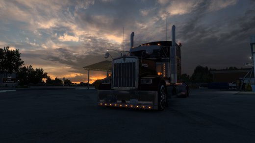 Kenworth W900
