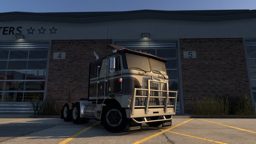 Kenworth K100E