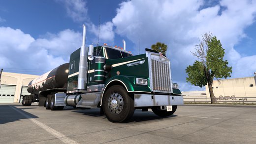 Kenworth W900