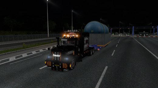 Peterbilt 389