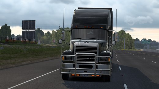 Mack Pinnacle