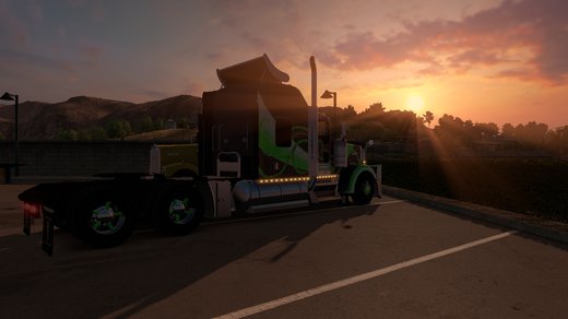 Kenworth W900