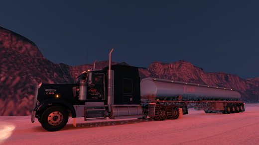 Kenworth W900