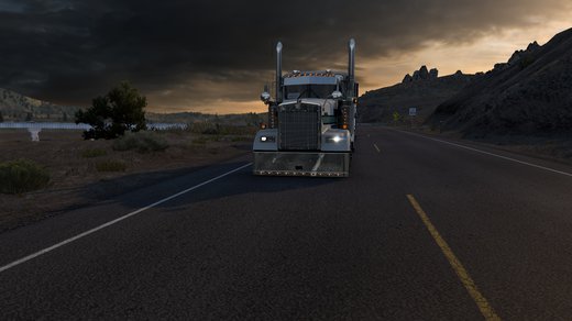 Kenworth W900