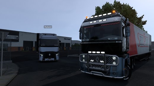 Renault Magnum