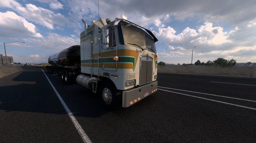 Kenworth K100E