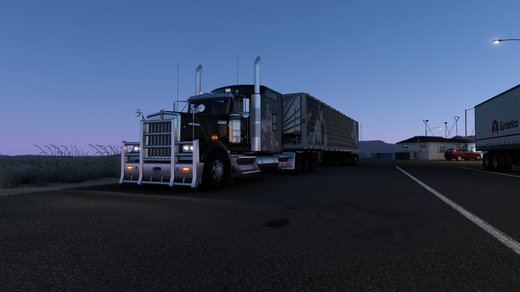 Kenworth W900