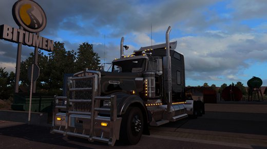 Kenworth W900
