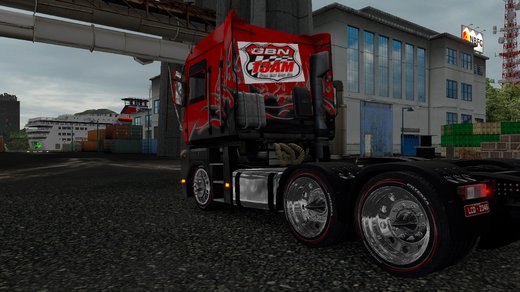 Renault Magnum