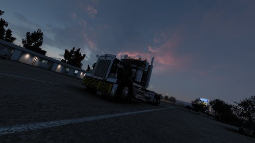 Kenworth W900