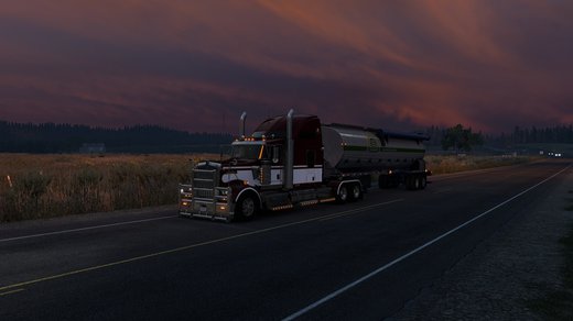 Kenworth W900