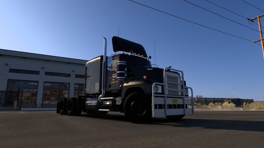Mack Pinnacle