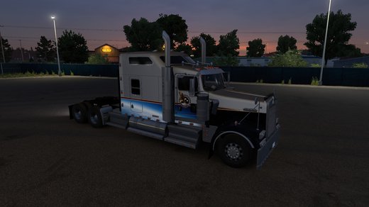 Kenworth W900