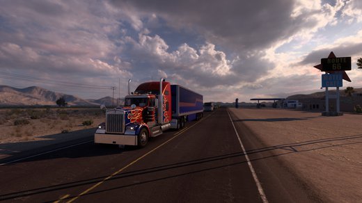 Kenworth W900