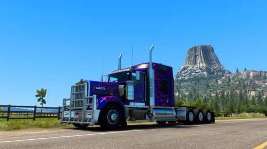 Kenworth W900