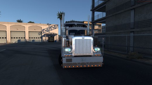 Kenworth W900