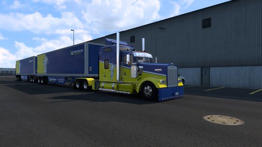 Kenworth W900