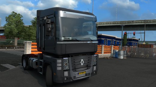 Renault Magnum