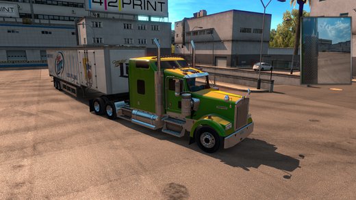 Kenworth W900