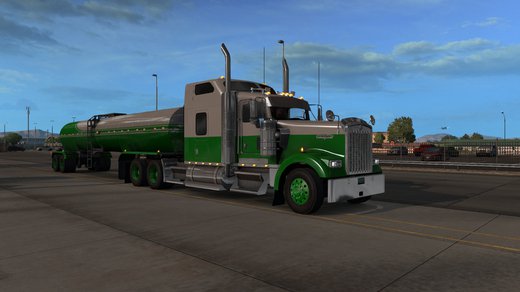 Kenworth W900