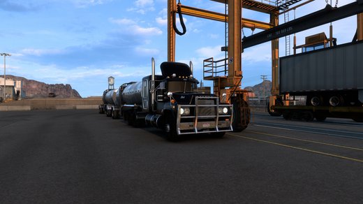 Mack R