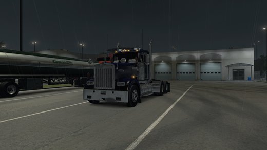 Kenworth W900