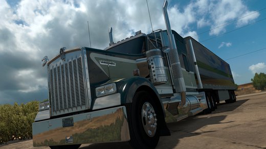 Kenworth W900
