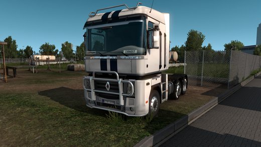 Renault Magnum
