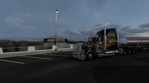 Kenworth W900