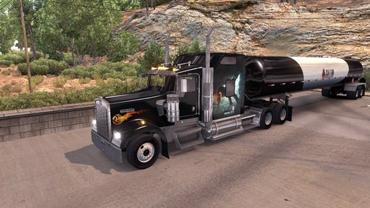 Kenworth W900