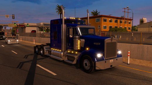 Kenworth W900