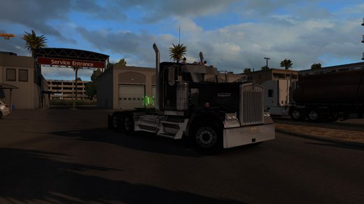 Kenworth W900