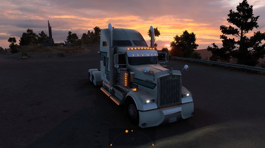 Kenworth W900