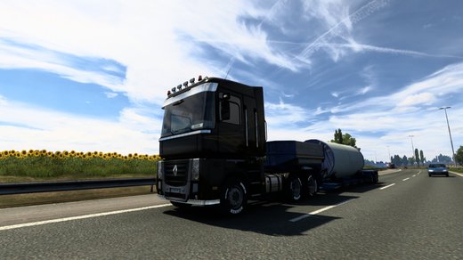 Renault Magnum