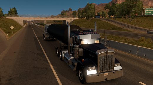 Kenworth W900