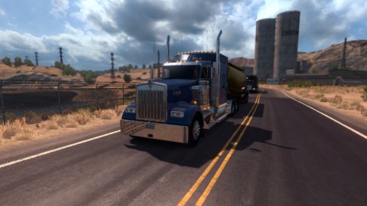 Kenworth W900