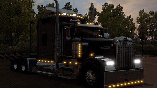 Kenworth W900