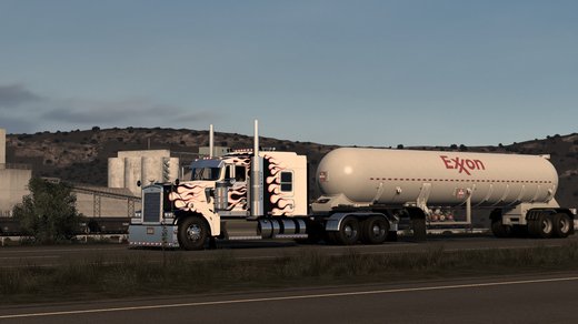 Kenworth W900
