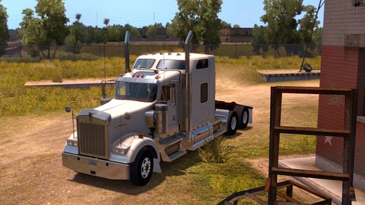 Kenworth W900