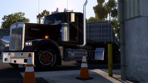Kenworth W900